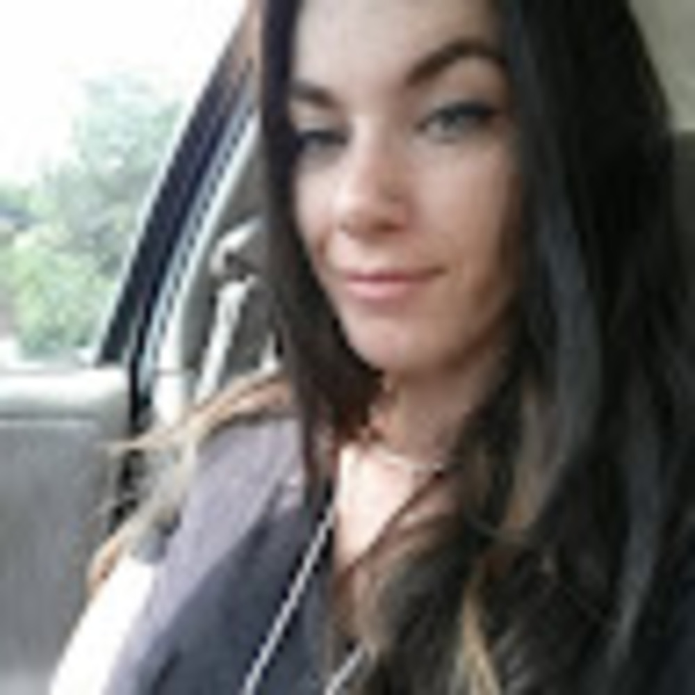 Meet your Posher, Kendra
